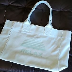 Mint canvas tote